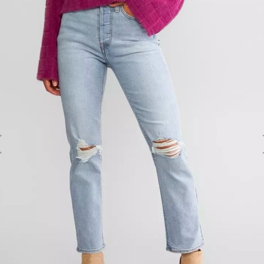 LEVI’S Wedgie Straight High Rise Distressed Denim Jeans